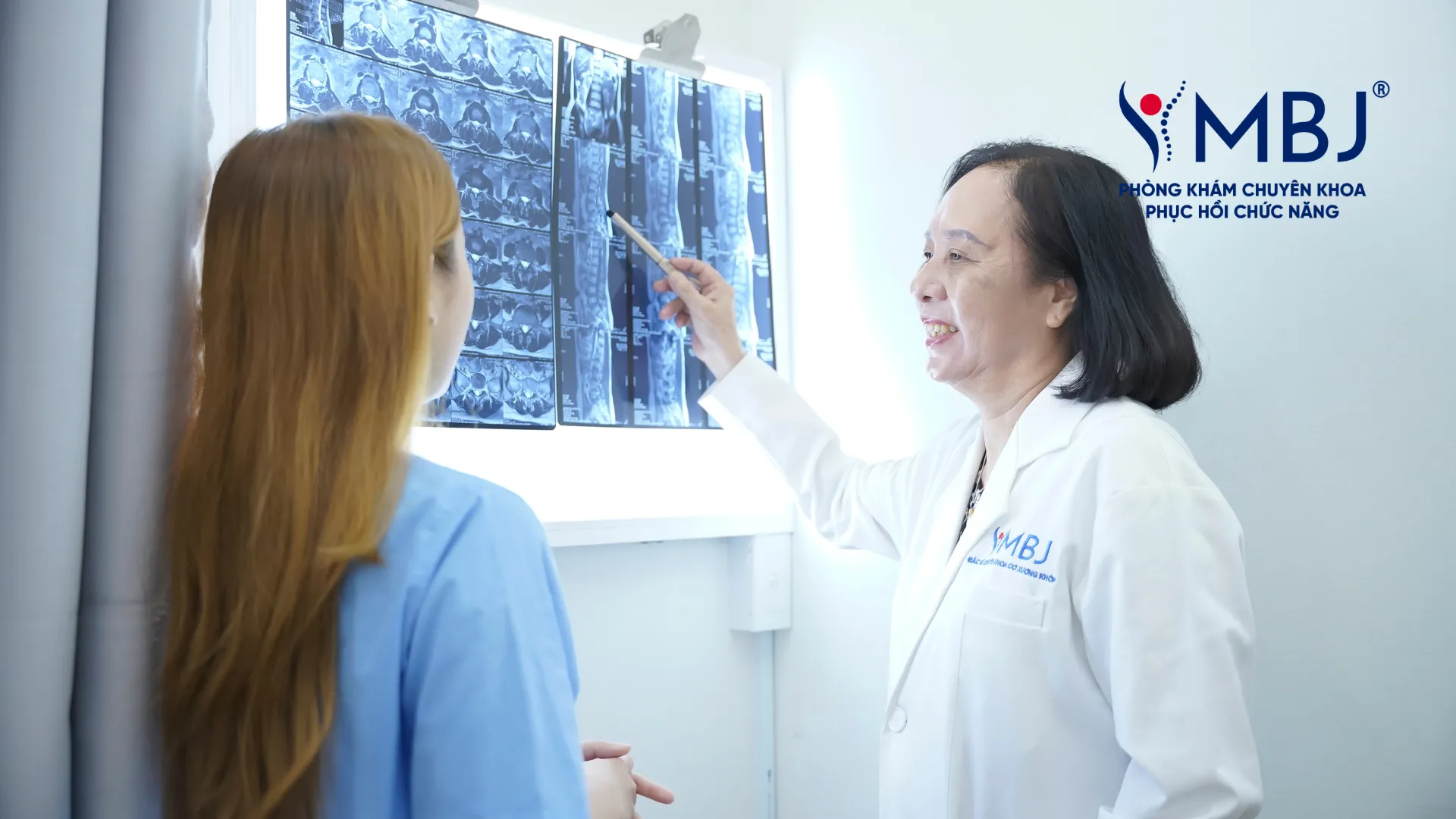 Khám lâm sàng tại phòng khám vật lý trị liệu