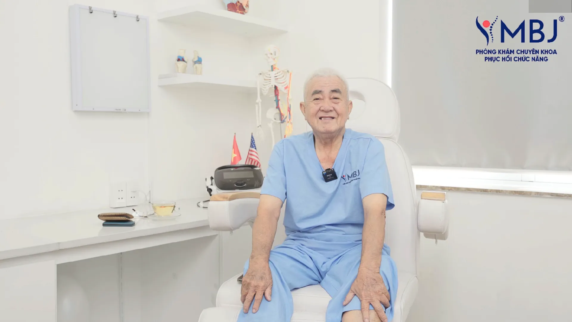 Chú Đồng mừng rỡ sau khi điều trị tại MBJ